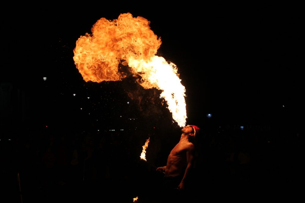 Fire Breathing Street Performer,Trafalgar Square Night